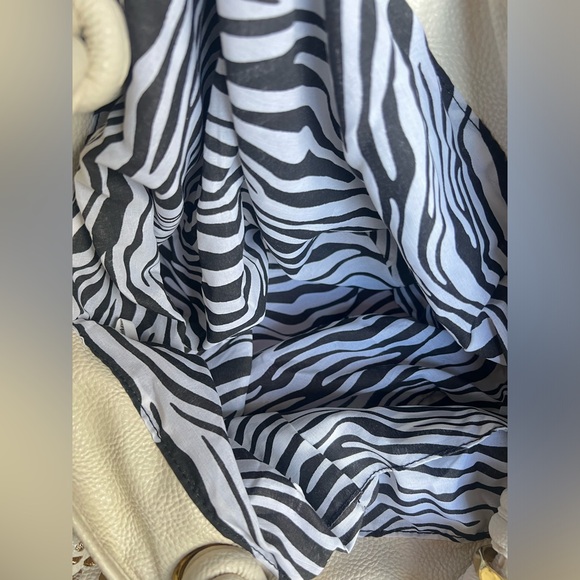 Vintage Braciano Purse - Bone with Gold Accents Zebra Interior - Picture 4 of 8